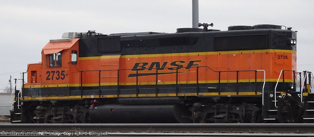 BNSF 2735